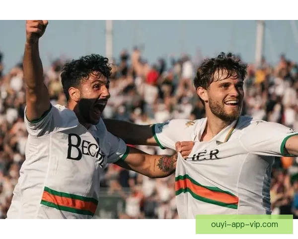 帕尔马击败特尔纳纳 拉博庆祝进球称在球迷面前拿下三分更有意义